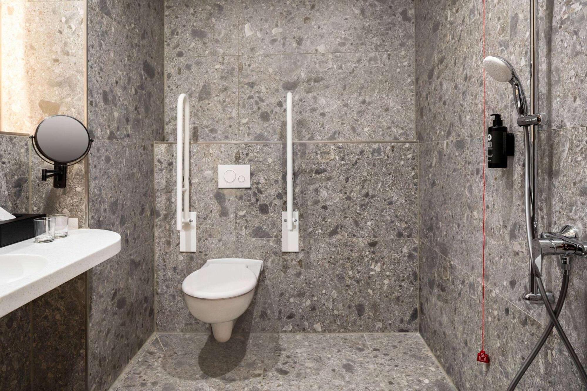 Vienna House Easy By Wyndham Berlin Potsdamer Platz Экстерьер фото